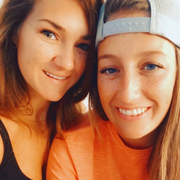 Meet your Posher, Samantha - Picture 1 of 1